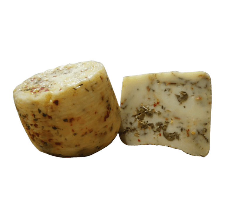 Formaggio pecorino fresco con peperoncino olive e erba cipollina